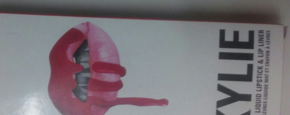 kylie lip stick